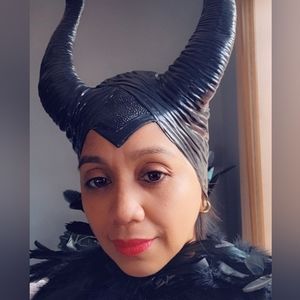 Maleficent horn and feather shawl